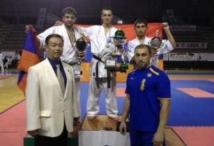 Три армянских каратиста заняли три призовых места в чемпионате Европы