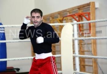 Минск. Давид Айрапетян и Армен Закарян вышли в финал чемпионата Европы по боксу