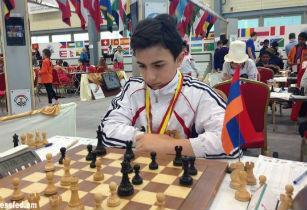 Юный армянский шахматист Арам Акопян стал чемпионом мира в возрасте до 12 лет