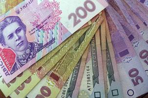 Курс рубля к гривне ищите в интернете