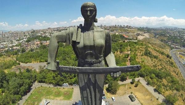 Армения: Пора создавать параллельное правительство