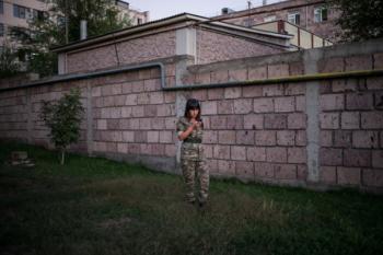 курсантки Степанакерсткой высшей военной школы