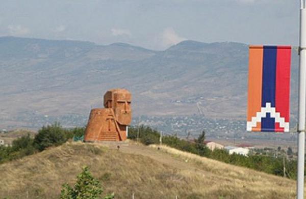 В СМИ Азербайджана истерика: Минобороны РФ проводит закупки для отправки в Республику Нагорный Карабах