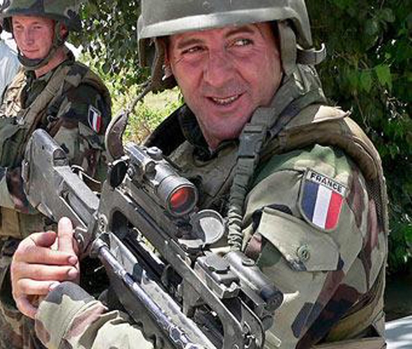 Французский солдат современный. Современная французская армия. Вооруженные силы Франции. Французский военный контингент в мали фото.
