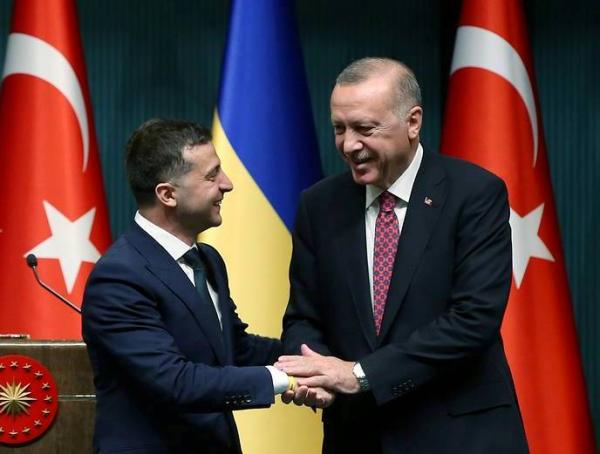 Танго Зеленского с Эрдоганом: гендерная нестыковка проблемой не станет