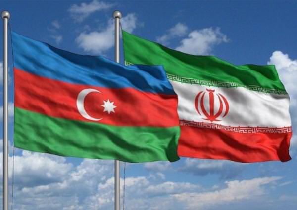 Азербайджан заявил о "незаконном проникновении" граждан Ирана в Карабах