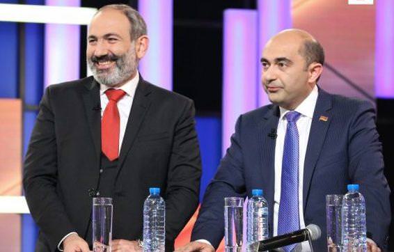 "Светлая Армения" готова слиться в экстазе с "Гражданским договором"