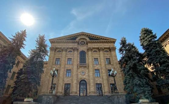 "Гражданский договор" не примет участия во внеочередном заседании парламента Армении