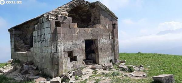Армянская часовня Пандаванк в карабахском селе Азат