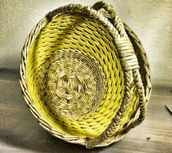 плетение газетными трубочками