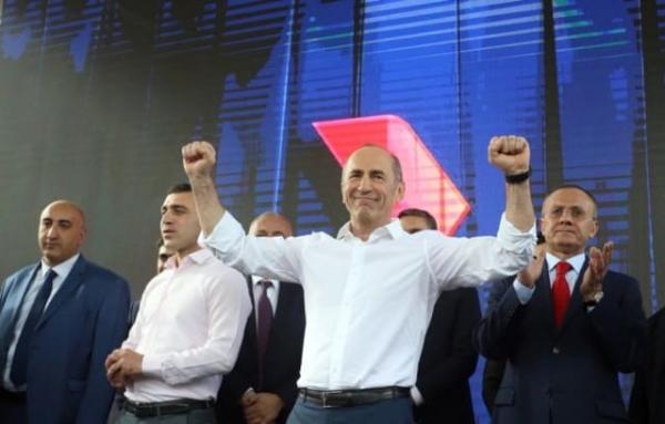 «Работающая страна» без «работающих бедняков»: предвыборная программа Блока «Армения» 