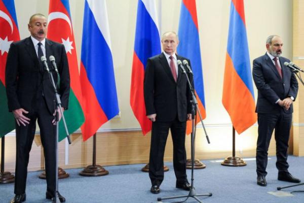 Пашинян подтвердил участие во встрече в Сочи, а президент Арцаха вылетел в Москву