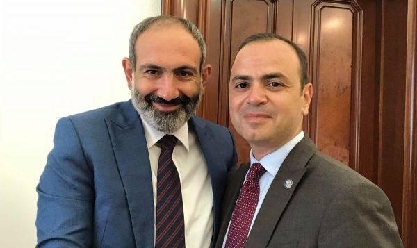 "Всемирный Армянский Саммит" раскалывает и разделяет армян