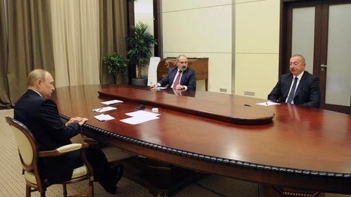  Путин, Пашинян и Алиев проводят трехсторонние переговоры 