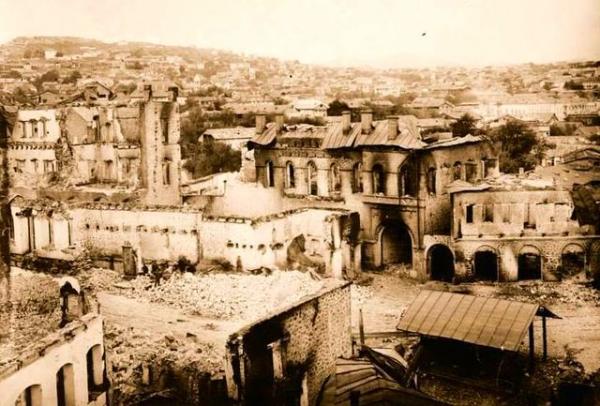 Руины центрального квартала Шуши после погромов 1905 года
