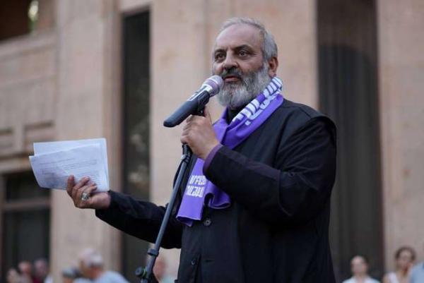 Архиепископ Баграт Галстанян: Единственная альтернатива – это победа Армении