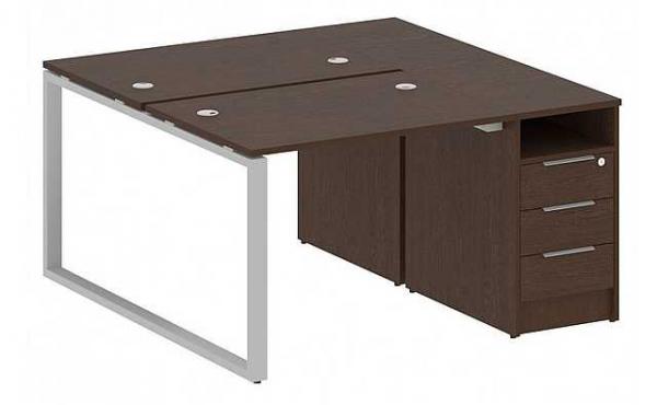 офисный стол с тумбами