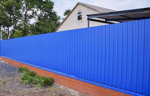 Забор из профлиста Забор из профлиста