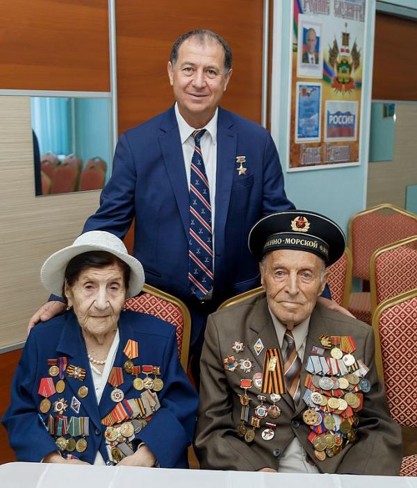 Новороссийск Владимир Мхитарян ветераны из Армении