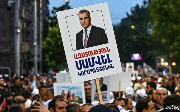 Самвел Карапетян