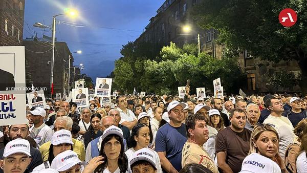 Протесты Ереван По-нашему