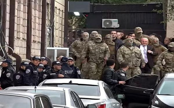 протесты в Гюмри задержание мэра