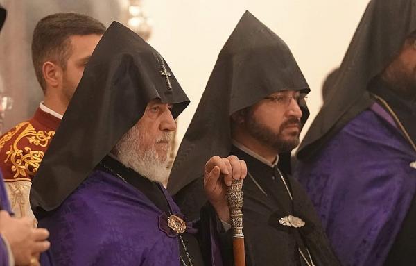 Литургия в Первопрестольном Святом Эчмиадзине