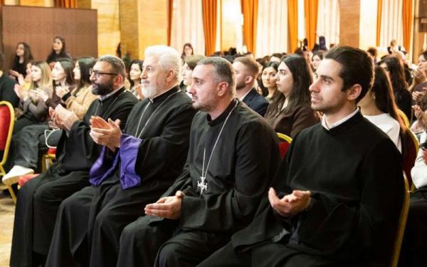 Москва армянская молодежь