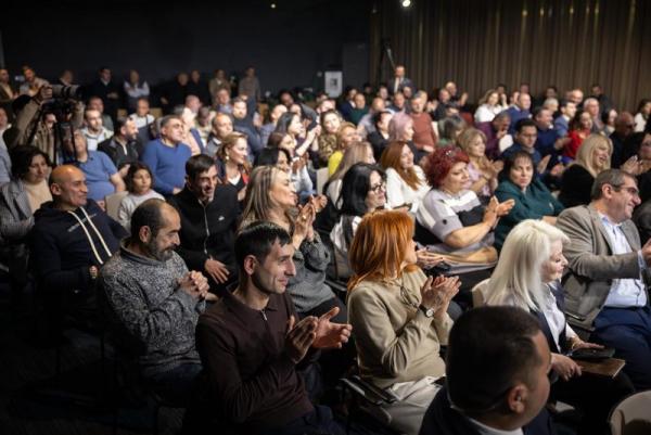 Роберт Кочарян встреча со сторонниками Роберт Кочарян встреча со сторонниками