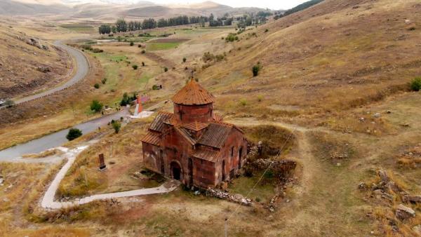 Храм Огеванк Сарнахпюр