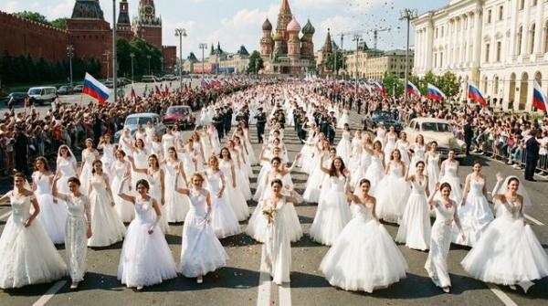 парад невест
