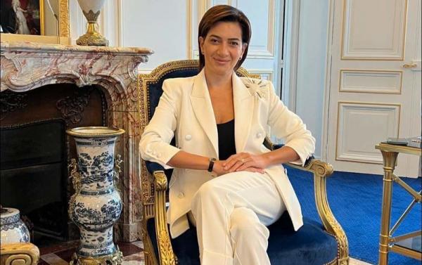 Анна Акопян