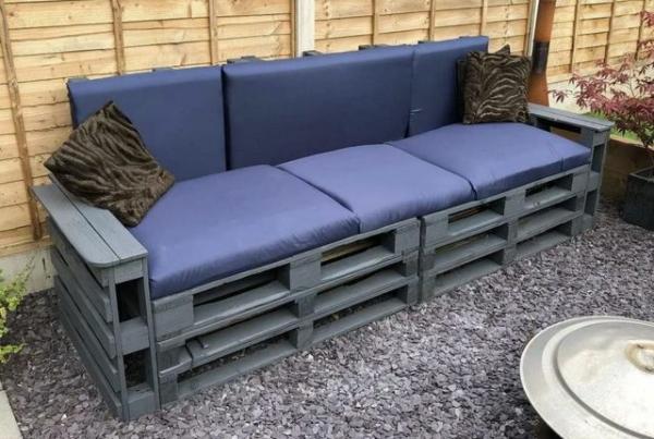 диван в стиле лофт