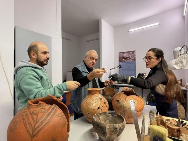 гробница в Берде