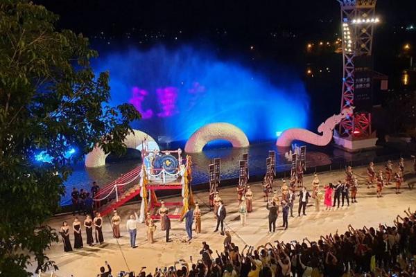 Шоу Сиам Нирамит