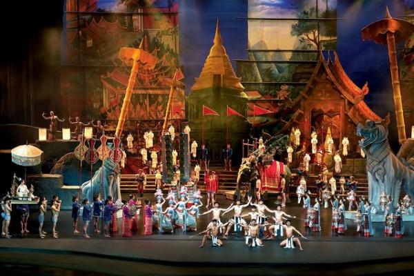 Шоу Сиам Нирамит