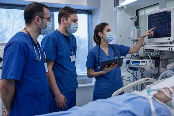 Системы охлаждения пациентов Врачи реанимационного отделения подводят итоги применения терапевтической гипотермии у пациента