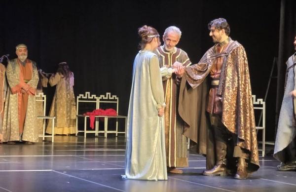 Степанакертский драматический театр