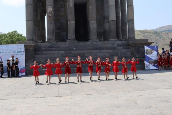 Вардавар в Гарни Вардавар в Гарни