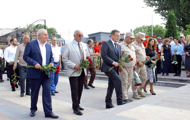 Холм чести Холм чести