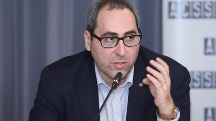 Айк Халатян