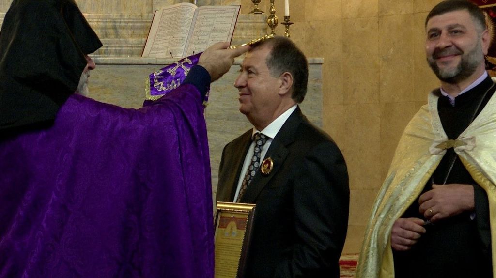 Владимир Мхитарян
