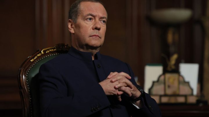 Дмитрий Медведев