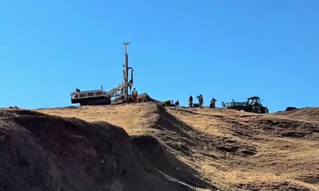 бурение Ноев Кавчег на горе Арарат