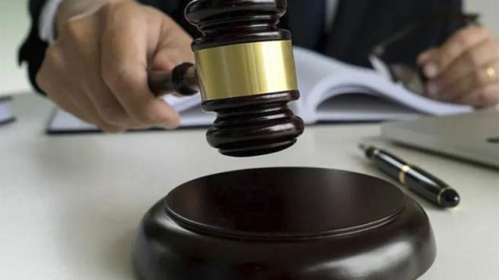 суд судья судебный молоток
